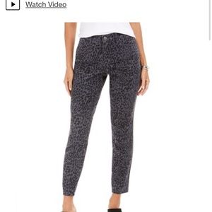 Style & Co Curvy-Fit Skinny Printed Jean